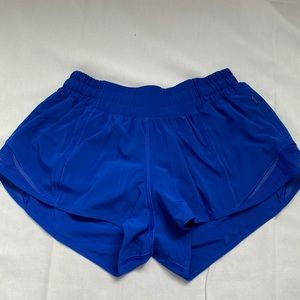 Lululemon Hottie Hot Shorts 2.5 “ - Size 4 - Blue